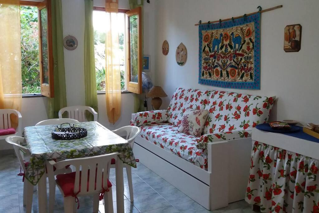 Casa Catalogna , Vicino Al Centro Storico. Villa Lipari  Dış mekan fotoğraf