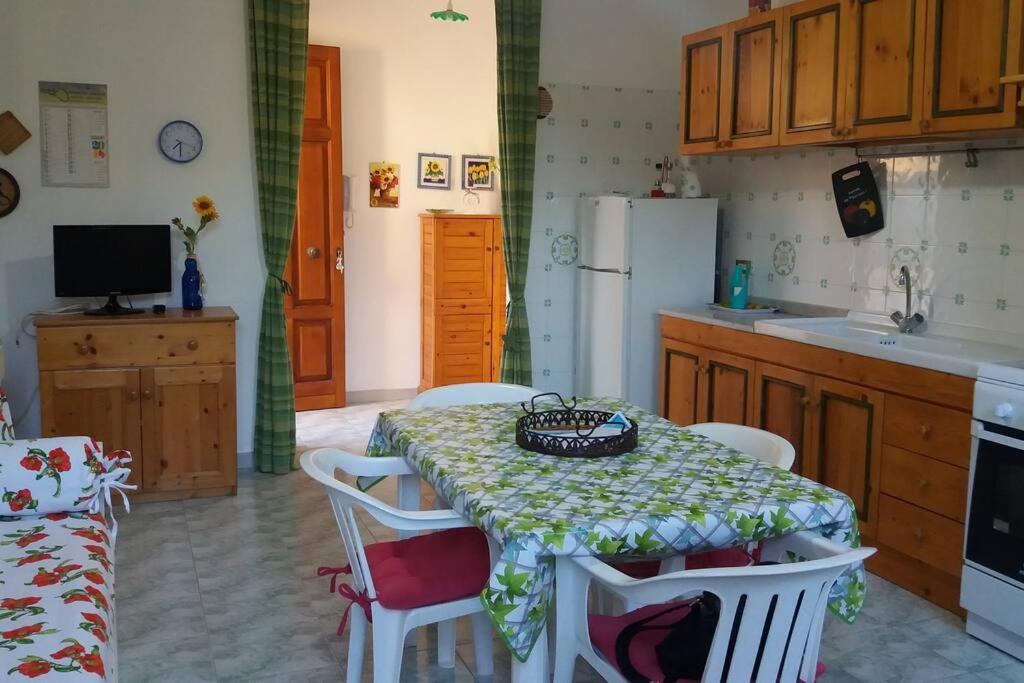 Casa Catalogna , Vicino Al Centro Storico. Villa Lipari  Dış mekan fotoğraf